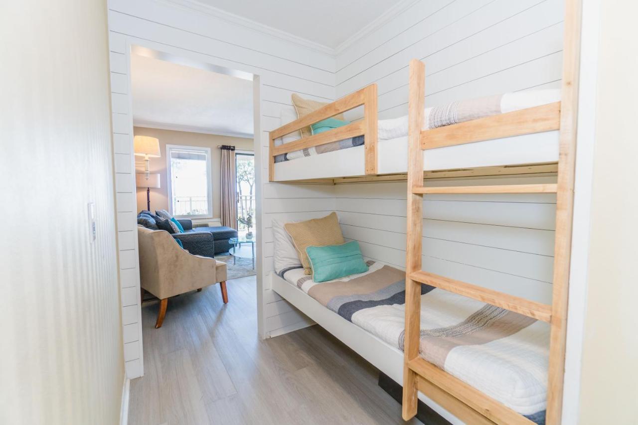 Stunning Views!!-Oceanfront Villa-Heated Pool-Private Balcony-Tiki Bar-Walk To Coligny Plaza Hilton Head Island Exteriér fotografie