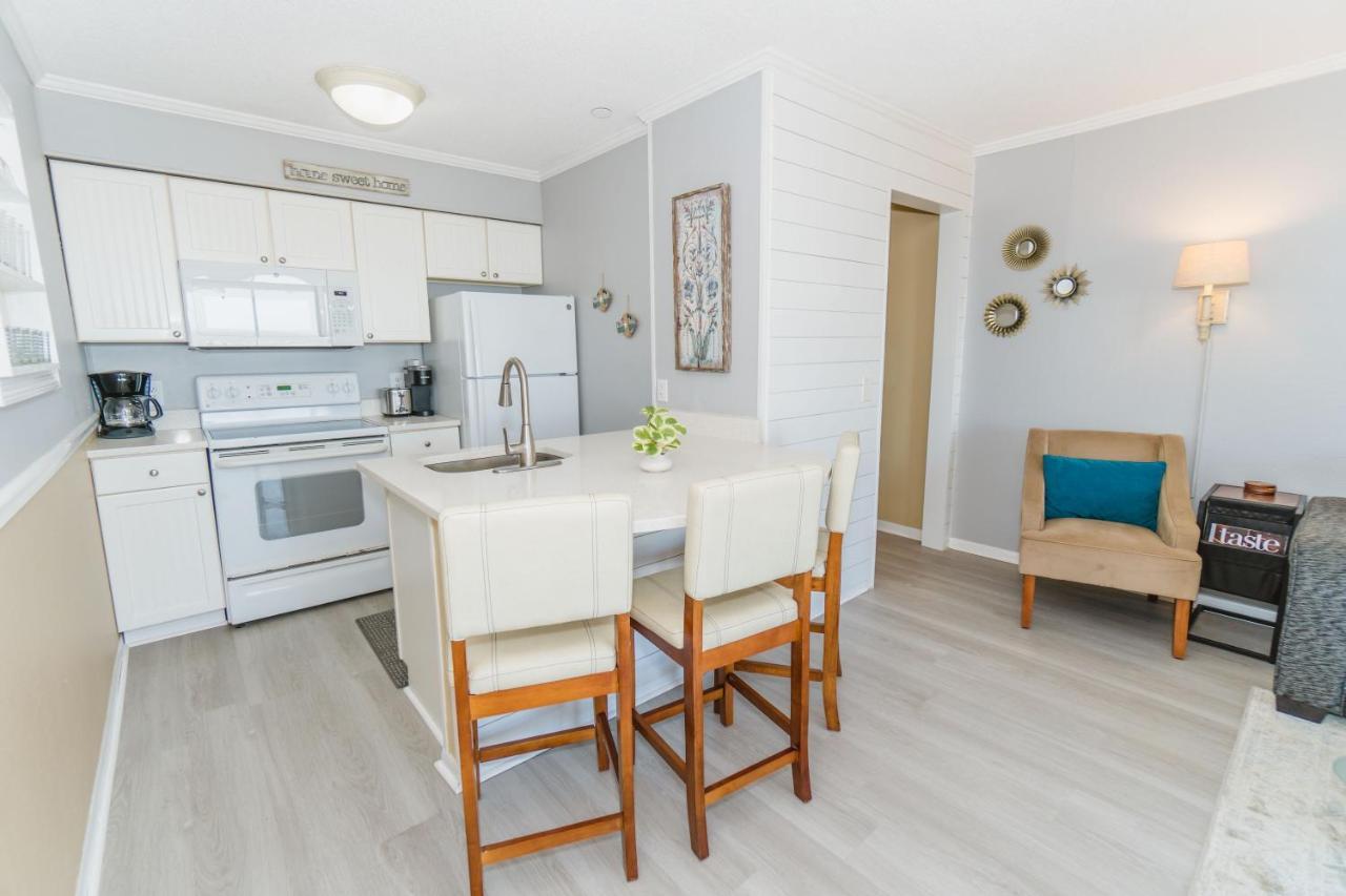 Stunning Views!!-Oceanfront Villa-Heated Pool-Private Balcony-Tiki Bar-Walk To Coligny Plaza Hilton Head Island Exteriér fotografie