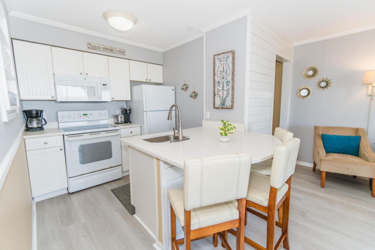 Stunning Views!!-Oceanfront Villa-Heated Pool-Private Balcony-Tiki Bar-Walk To Coligny Plaza Hilton Head Island Exteriér fotografie